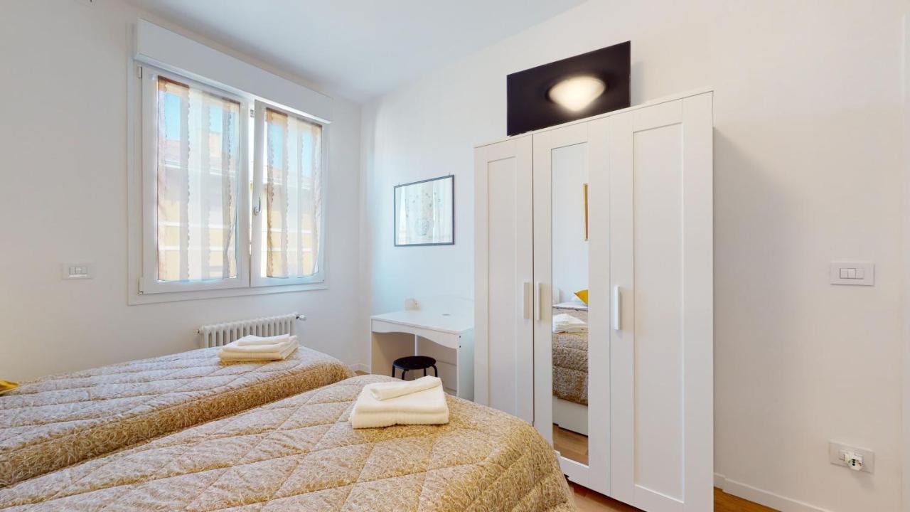Avantgard Rooms S. Orsola Bologna Bagian luar foto
