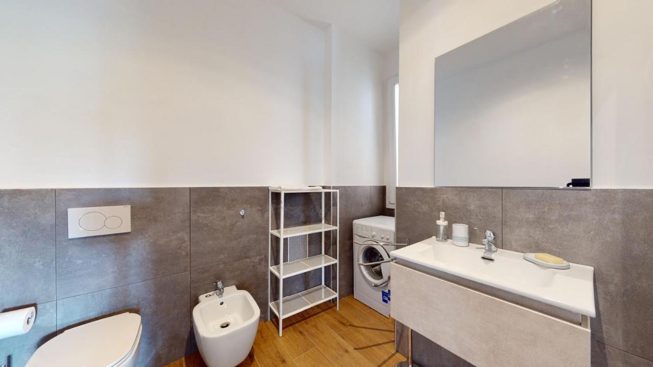 Avantgard Rooms S. Orsola Bologna Bagian luar foto