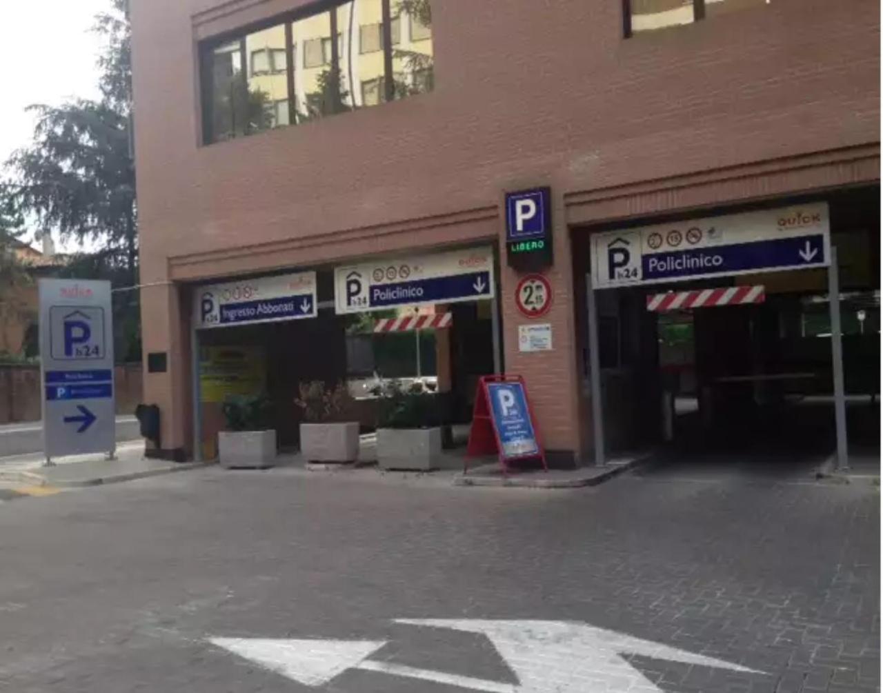 Avantgard Rooms S. Orsola Bologna Bagian luar foto